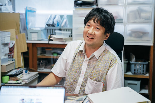 『グラビアの読みかたーWPBカメラマンインタビューズー』青山裕企編・前編「女性に話しかけられない、何かに熱中したことがない自分を変えるため、自転車で日本縦断の旅に出ました」
